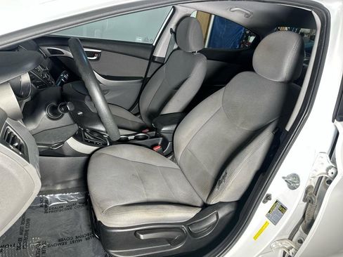 Used 2016 Hyundai Elantra SE w/ Option Group 02 FWD image 22