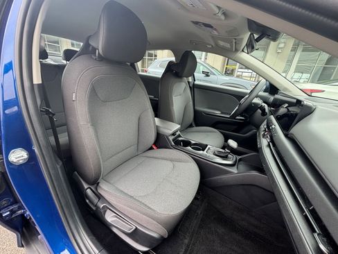 Used 2025 Kia K4 LXS image 40