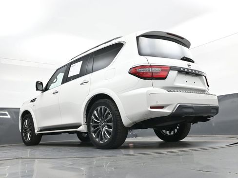 Used 2022 Nissan Armada Platinum w/ Captain's Chairs Package RWD image 45