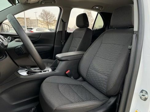 Used 2020 Chevrolet Equinox LT image 27