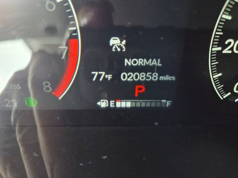Used 2024 Honda HR-V LX image 23