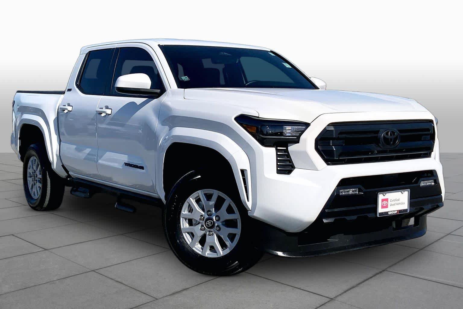 Used 2026 Toyota Tacoma SR5 RWD image 3