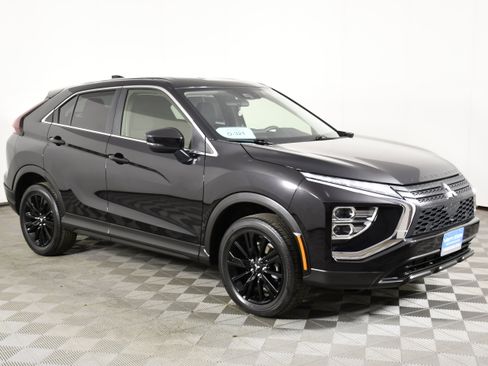 Used 2024 Mitsubishi Eclipse Cross LE AWD/4WD image 4