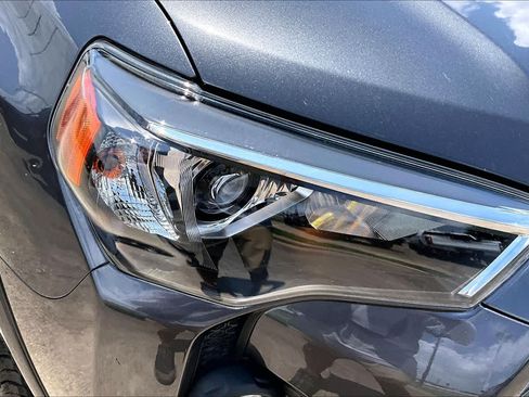 Used 2023 Toyota 4Runner SR5 Premium w/ Moonroof Package RWD image 27
