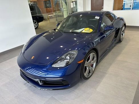 Used 2021 Porsche 718 Cayman S image 3