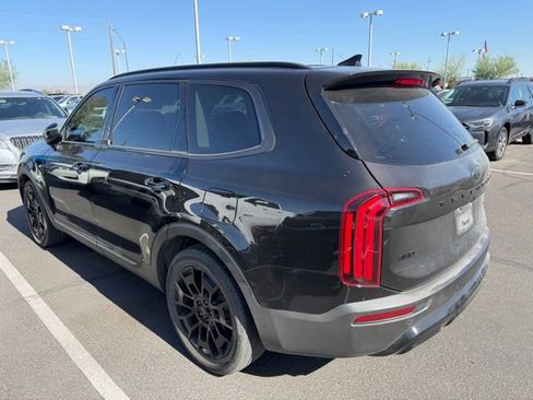 Used 2021 Kia Telluride EX w/ EX Premium Package AWD/4WD image 3