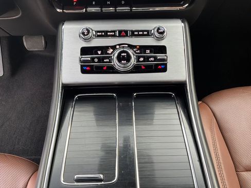 Certified 2024 Lincoln Aviator Reserve image 21