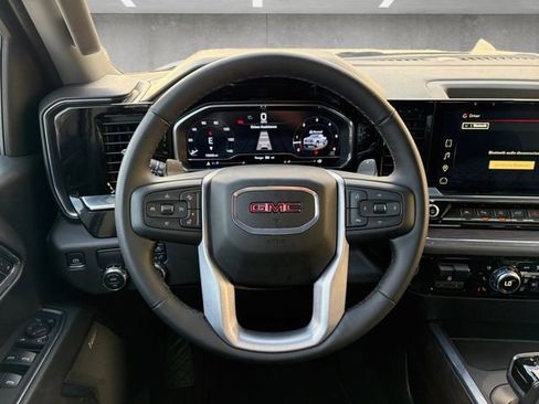 Certified 2024 GMC Sierra 1500 SLT image 25