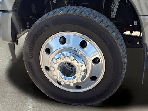 Used 2024 Ford F450 Platinum image 22