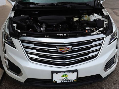 Used 2017 Cadillac XT5 FWD image 58