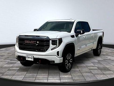 Used 2023 GMC Sierra 1500 AT4 w/ Technology Package AWD/4WD image 1