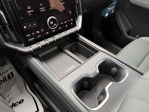 Certified 2024 GMC Acadia AT4 w/ Luxury Package image 32