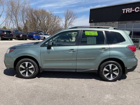 Used 2018 Subaru Forester 2.5i Premium image 3