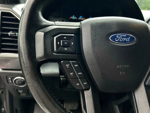 Used 2017 Ford F150 XLT w/ Equipment Group 302A Luxury image 16