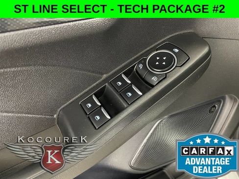 Used 2023 Ford Escape ST-Line Select AWD/4WD image 19