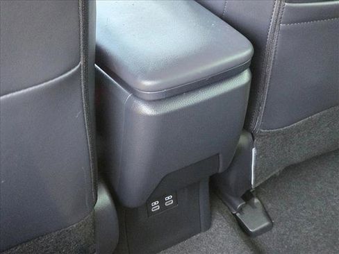 Used 2024 Toyota Prius XLE image 16