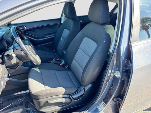 Used 2015 Kia Forte EX image 19