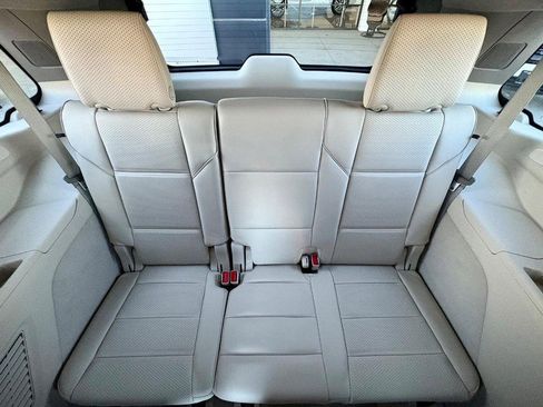 Used 2023 Cadillac Escalade Sport Platinum image 16