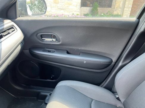 Used 2021 Honda HR-V Sport image 19