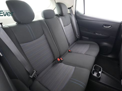 Used 2025 Nissan Leaf S FWD image 5