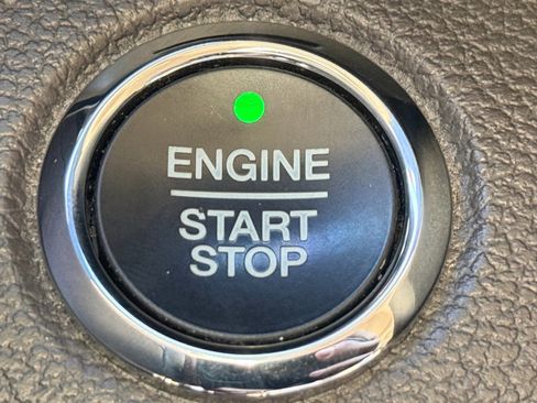 Used 2019 Ford Expedition Limited image 21