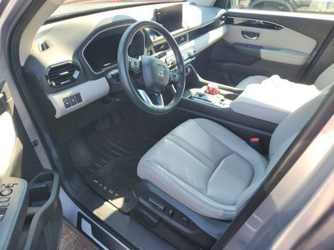Used 2024 Honda Pilot EX-L image 6