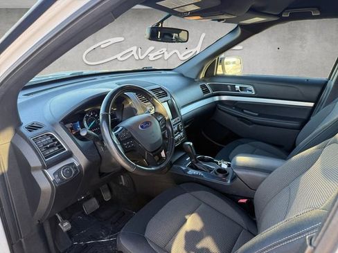 Used 2016 Ford Explorer XLT w/ Equipment Group 201A image 19