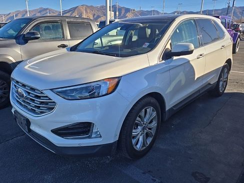 Used 2020 Ford Edge Titanium w/ Equipment Group 301A image 5
