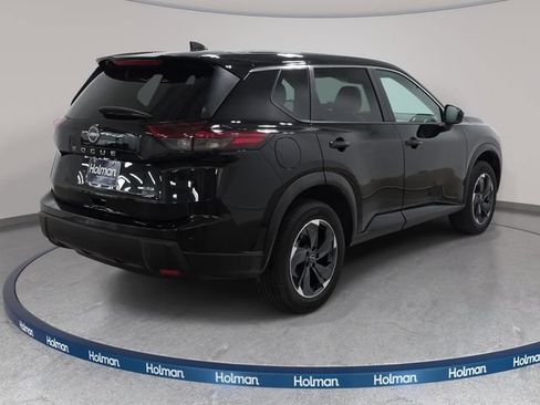 Used 2025 Nissan Rogue SV AWD/4WD image 6