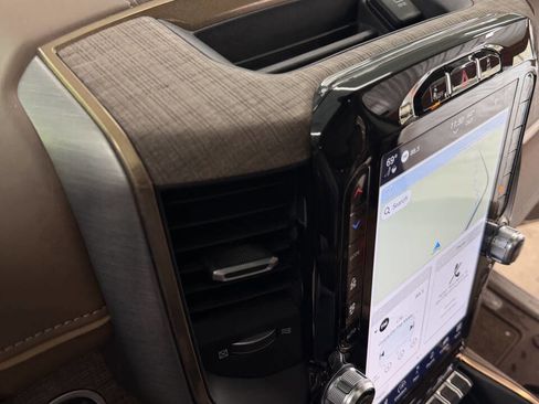 Used 2024 RAM 2500 Limited w/ Safety Group image 40