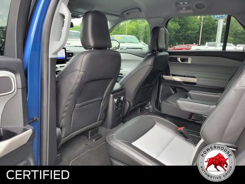 Used 2022 Ford Explorer XLT w/ Equipment Group 202A RWD image 16
