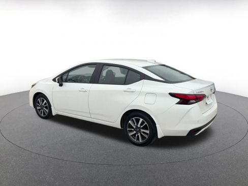 Used 2025 Nissan Versa SV w/ Trunk Package image 10