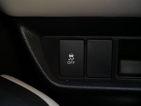 Certified 2026 Honda HR-V LX image 28