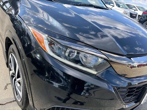 Used 2019 Honda HR-V Sport image 28