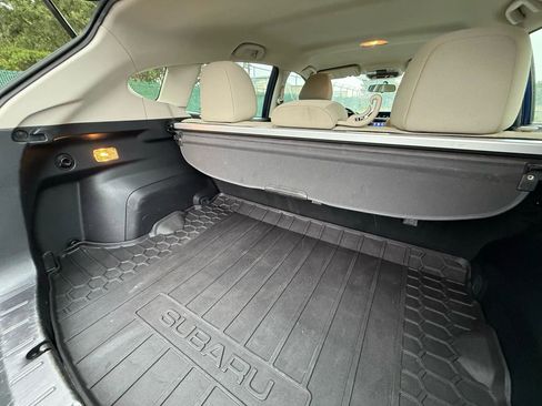 Used 2018 Subaru Impreza 2.0i Premium image 22