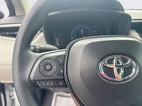 Used 2026 Toyota Corolla Cross L FWD image 24