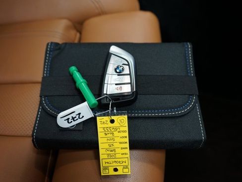 Used 2022 BMW X5 xDrive40i w/ Premium Package image 66