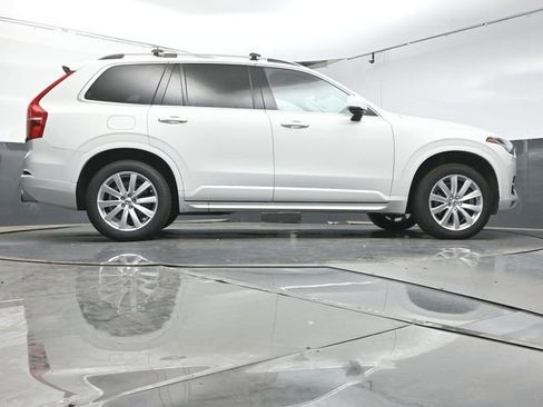 Used 2018 Volvo XC90 T5 Momentum FWD image 39