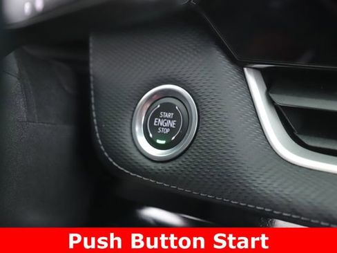 Used 2025 Chevrolet Equinox LT image 18