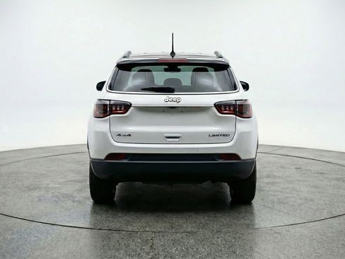 Used 2025 Jeep Compass Limited AWD/4WD image 7