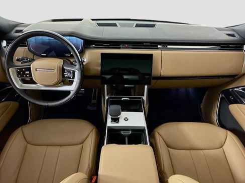 New 2026 Land Rover Range Rover SE image 13