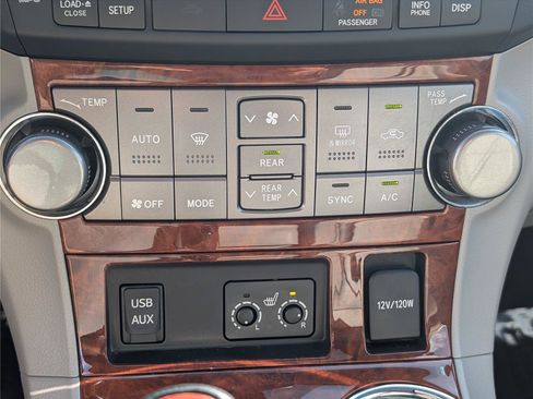 Used 2012 Toyota Highlander Limited w/ Tow Pkg AWD/4WD image 30