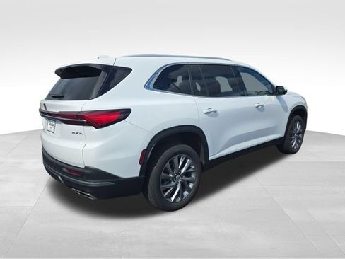Used 2025 Buick Enclave Preferred AWD/4WD image 5