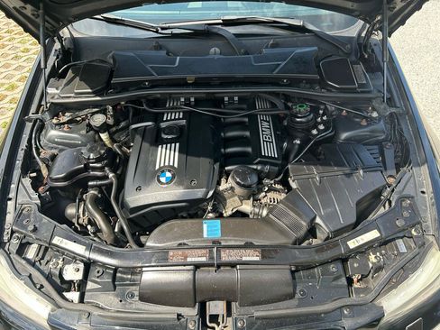 Used 2010 BMW 328i xDrive Sedan AWD/4WD image 22