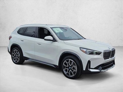 New 2026 BMW X1 xDrive28i w/ Technology Package AWD/4WD image 7