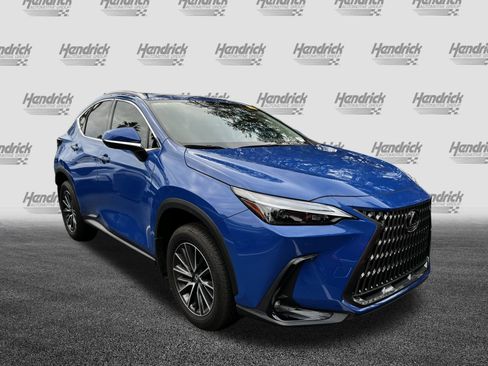 Used 2025 Lexus NX 250 FWD w/ Towing Package (2000 Lbs) image 2