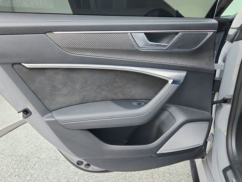 Used 2021 Audi RS 7 Sportback image 36