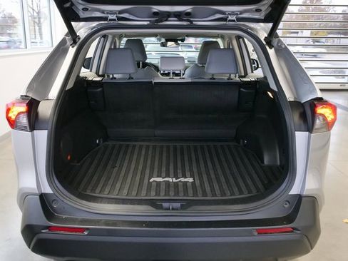 Used 2021 Toyota RAV4 XLE Premium image 13