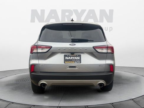 Used 2021 Ford Escape SE image 6