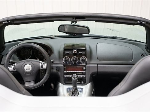Used 2008 Saturn Sky w/ Premium Trim Package RWD image 12